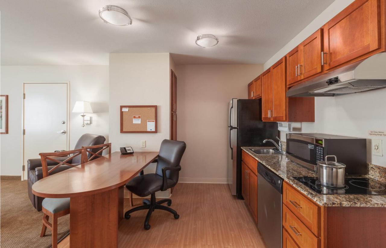 Candlewood Suites El Paso By Ihg Sunrise Acres Екстериор снимка