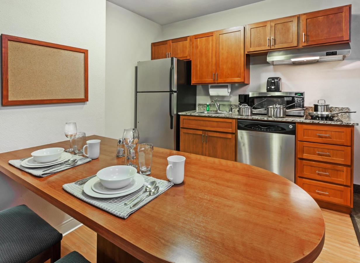 Candlewood Suites El Paso By Ihg Sunrise Acres Екстериор снимка