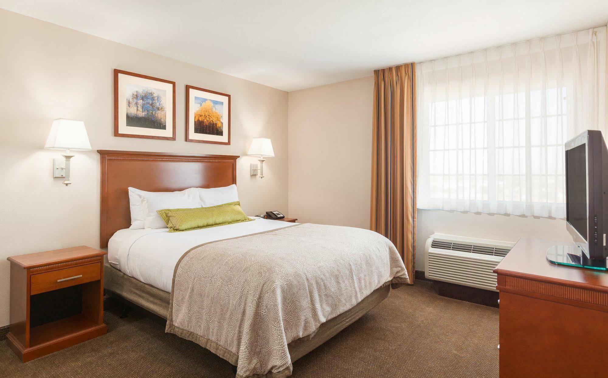 Candlewood Suites El Paso By Ihg Sunrise Acres Екстериор снимка